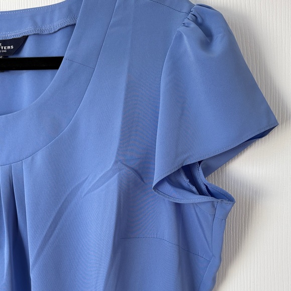 NWOT Lands' End Blue Pleated Blouse - Size 10 - Picture 8 of 14